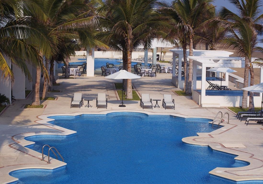 Camino Real Manzanillo Hotel Exterior photo